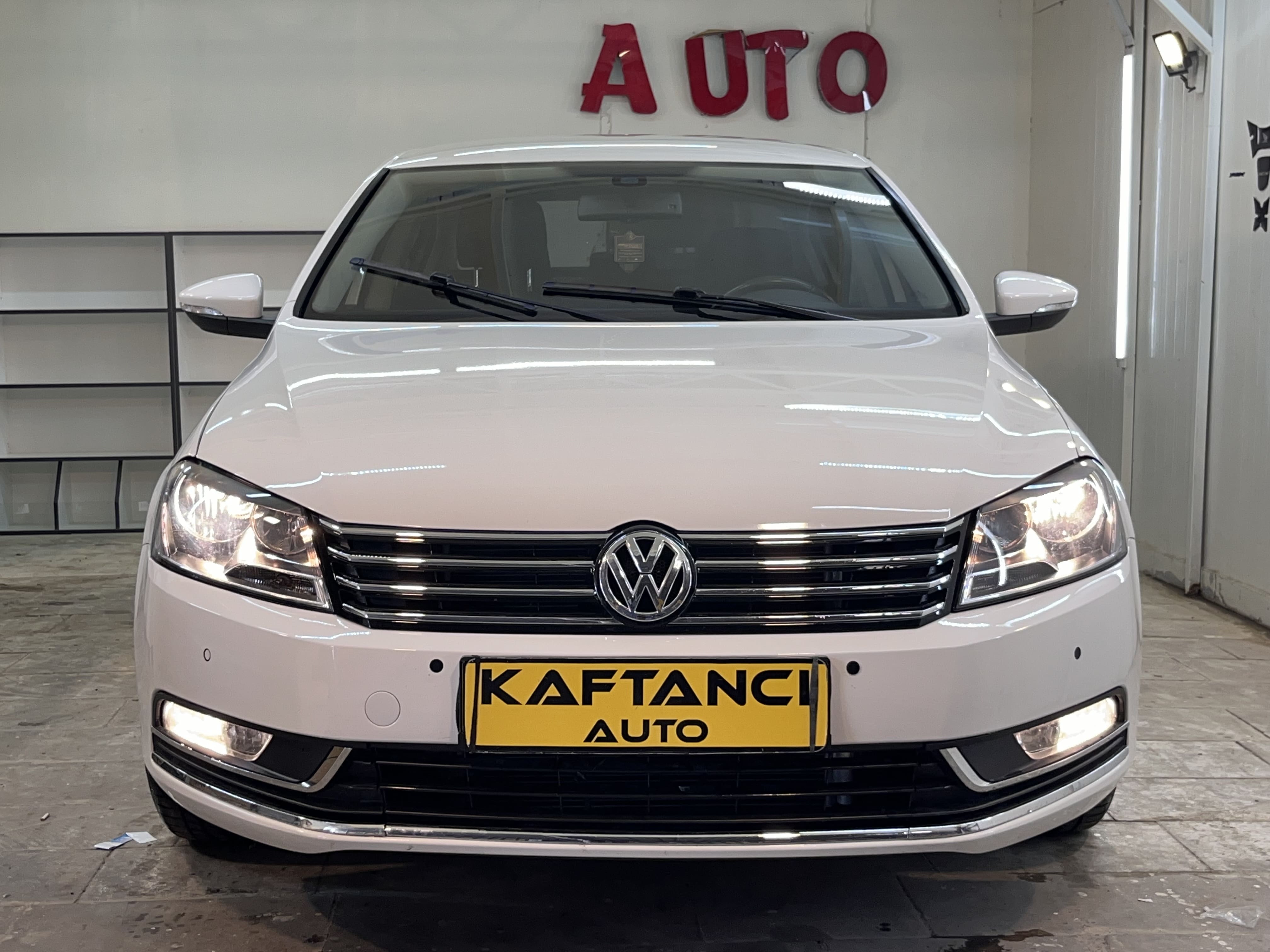 VOLKSWAGEN PASSAT 